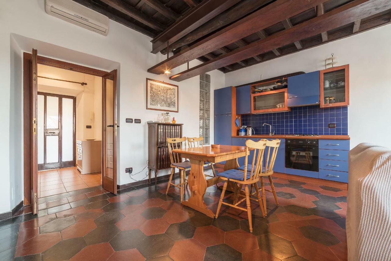 Colosseo & San Clemente Cozy Flat Roma Exterior foto